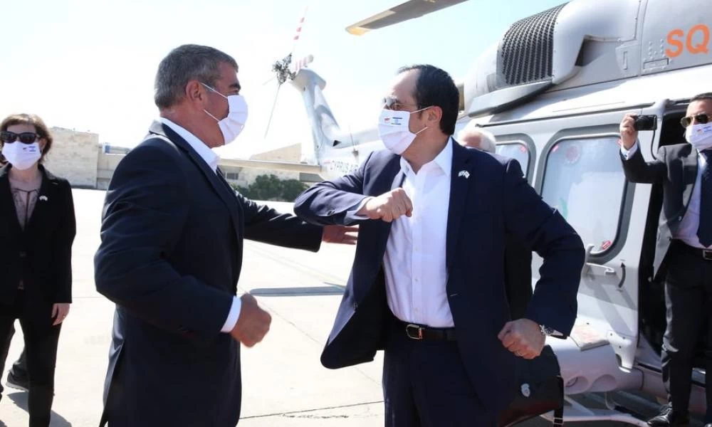 Θερμό καλωσόρισμα του Χριστοδουλίδη από τον Ασκενάζι στο Τελ Αβίβ